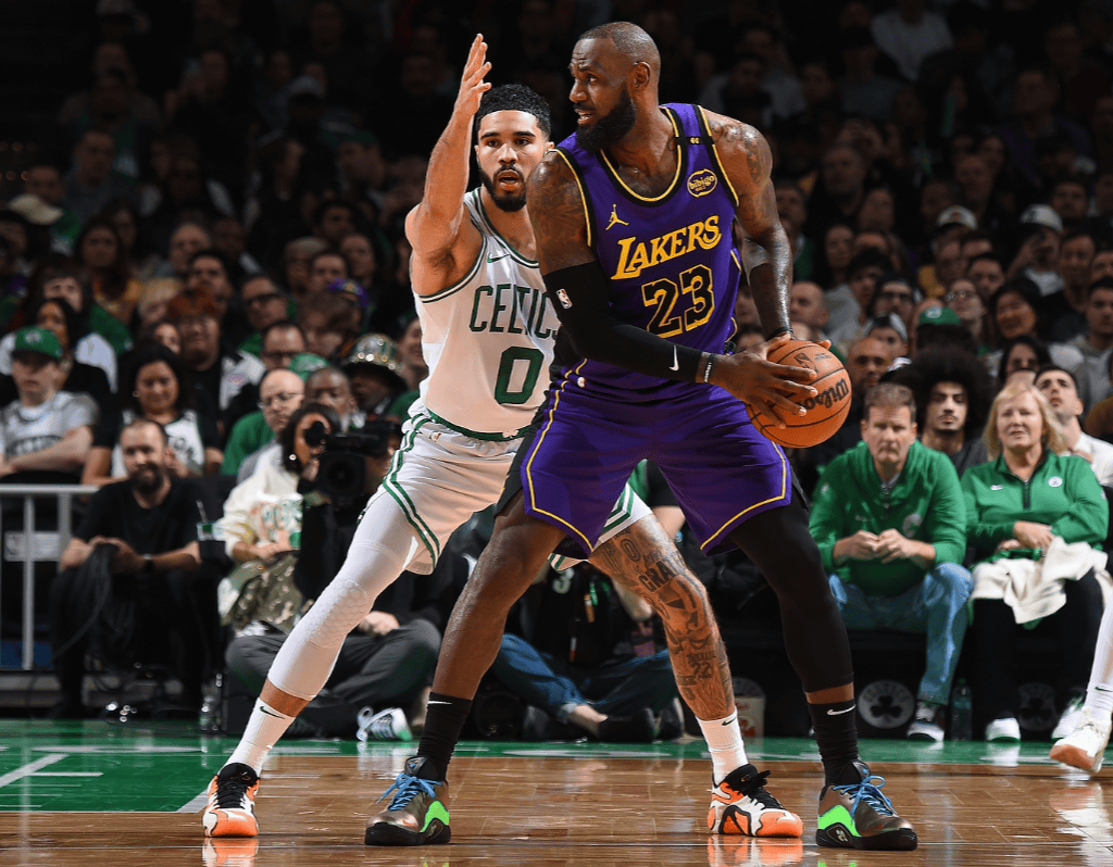 乐鱼-里程碑夜！新疆广汇造点机会；NBA季后赛赛后刷纪录；震撼外界；数据趋势出现新变化的简单介绍-乐鱼